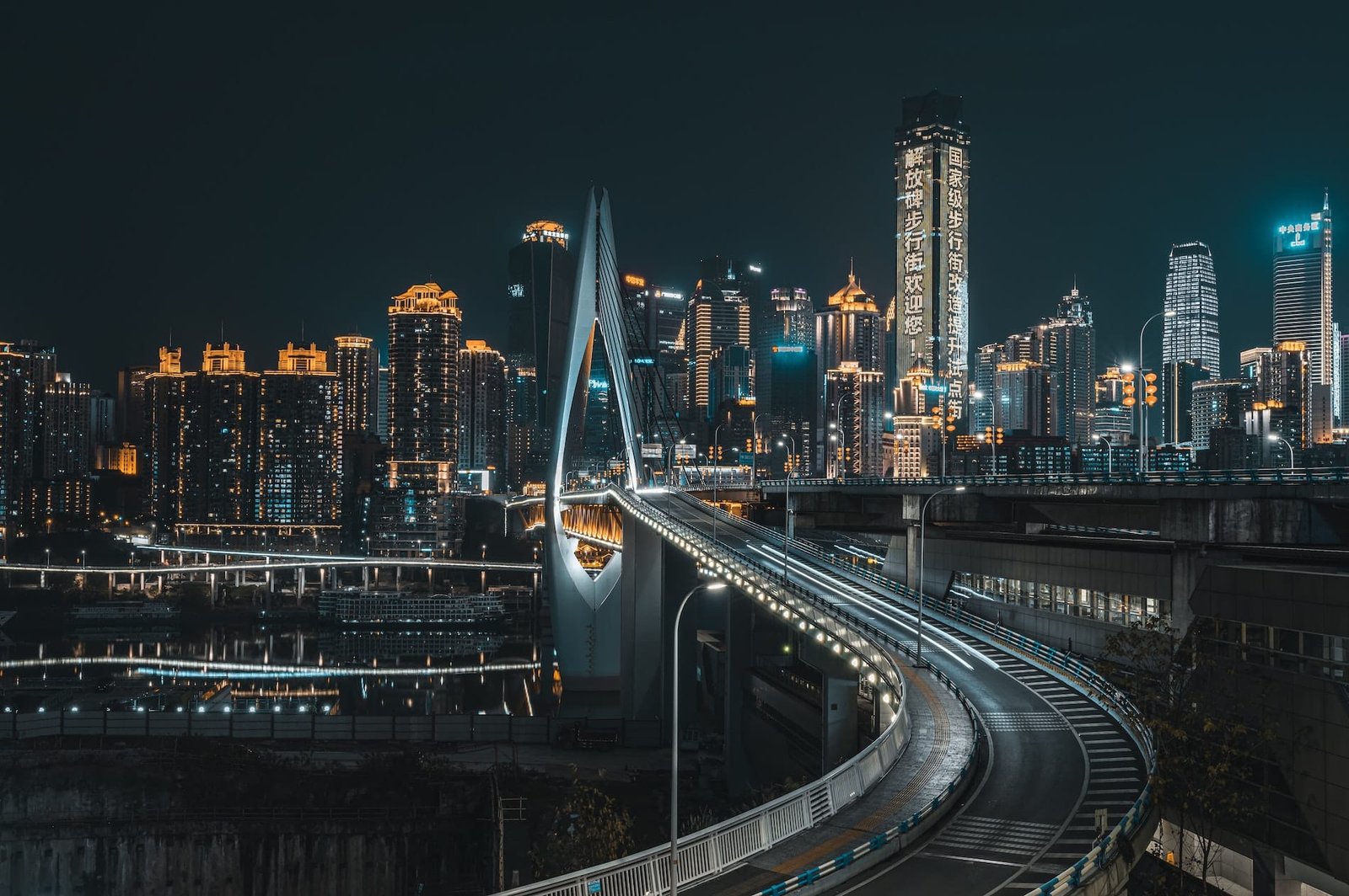 jerry-wang-Hqf58s2C1lg-unsplash